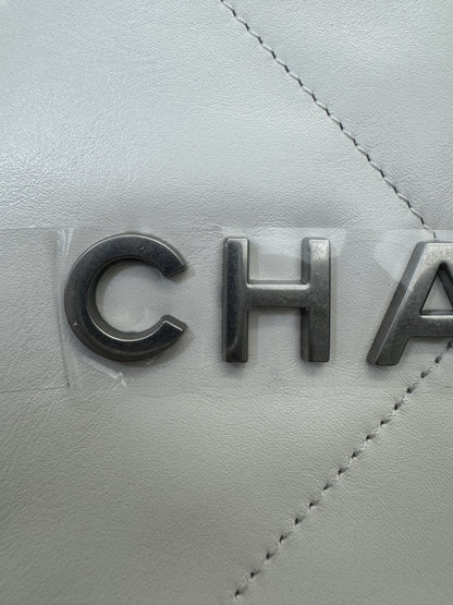CHANEL 22Bag Small 白銀