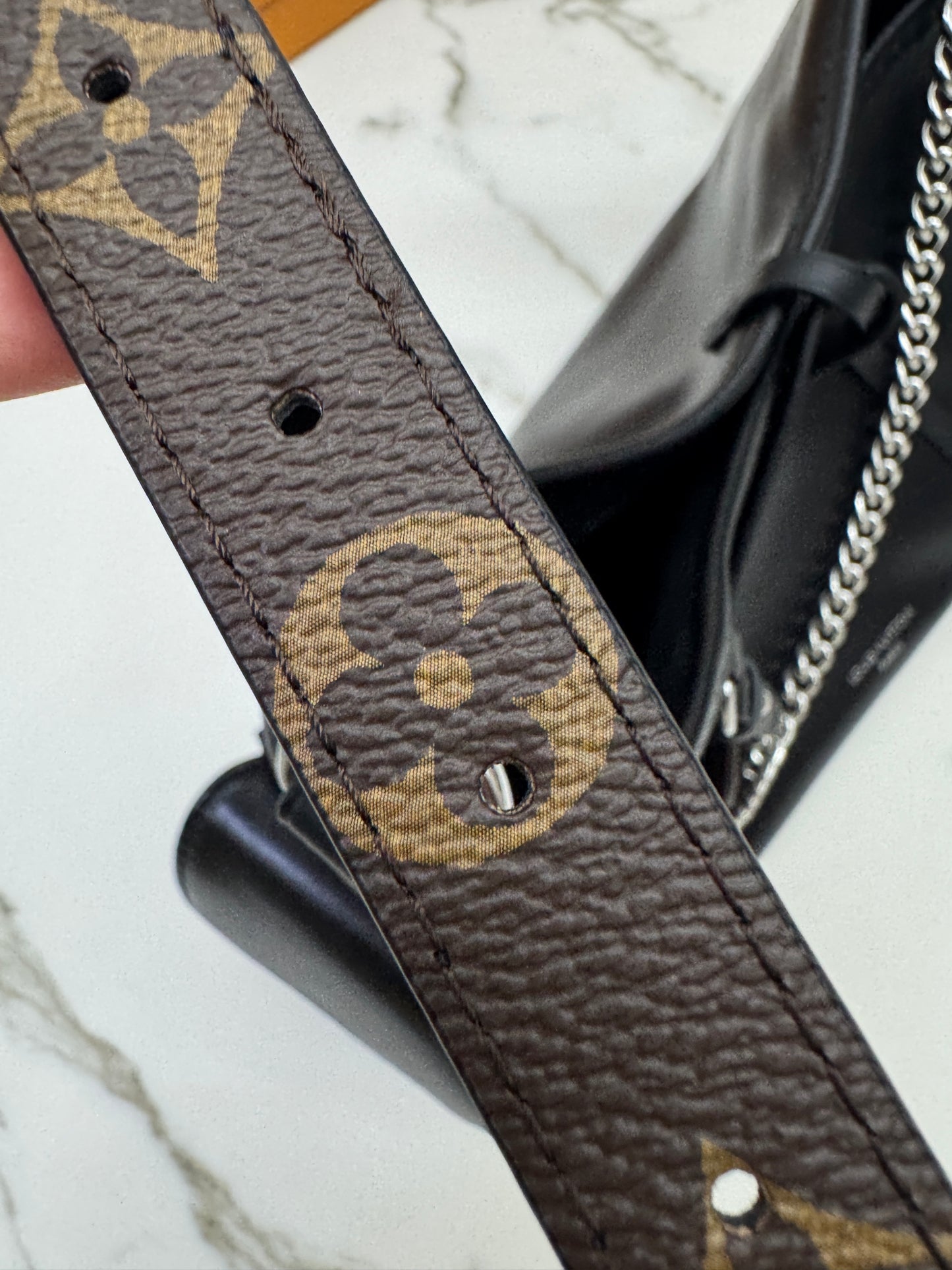 LV Carryall Cargo Vibe PM Black