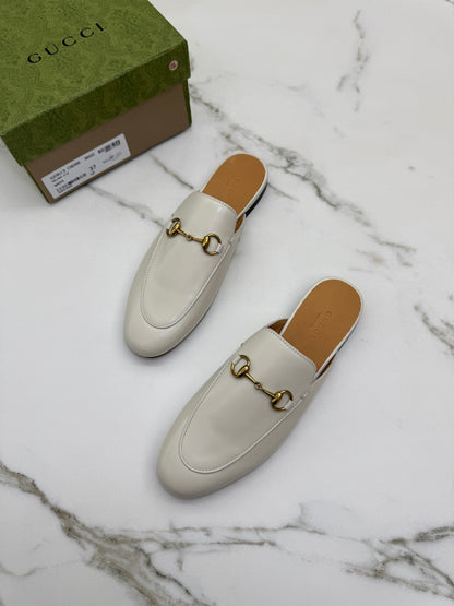 GUCCI 奶白色半拖