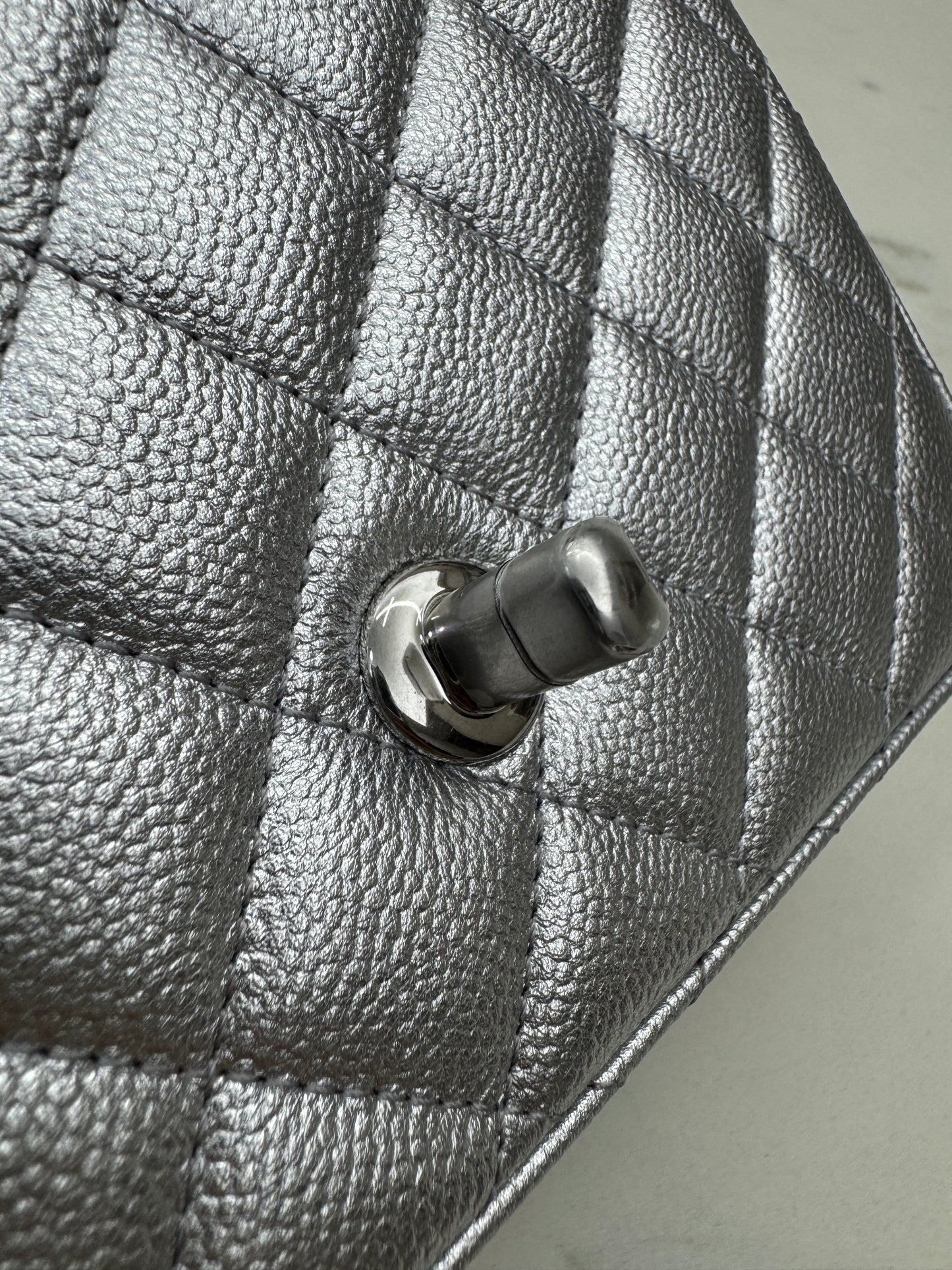 CHANEL 25B調節扣 銀色方胖子 Mini CF Square Caviar Calfskin