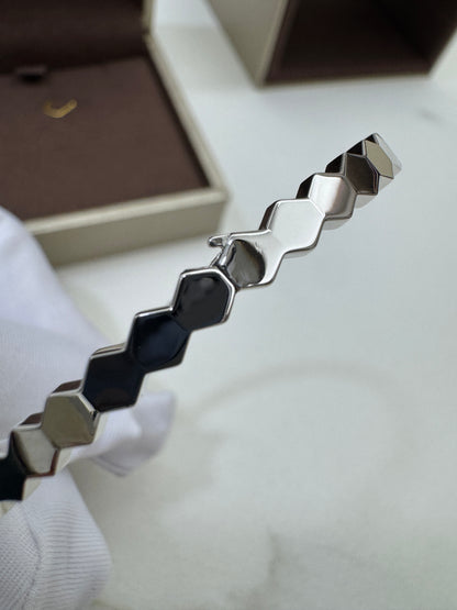 CHAUMET Bee My Love 半鑽白金色手鐲