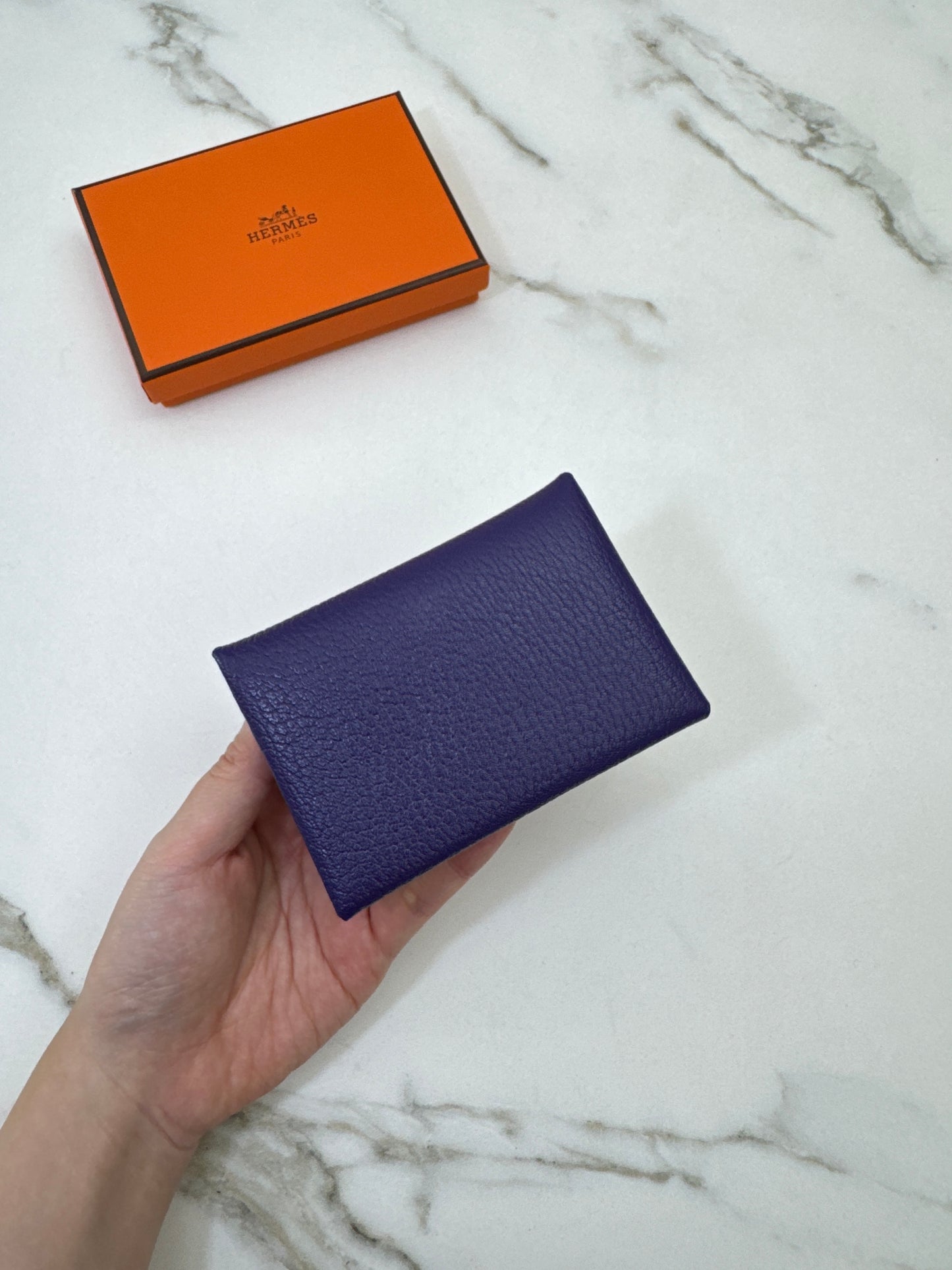 HERMES Calvi Duo X3絳紫色山羊皮