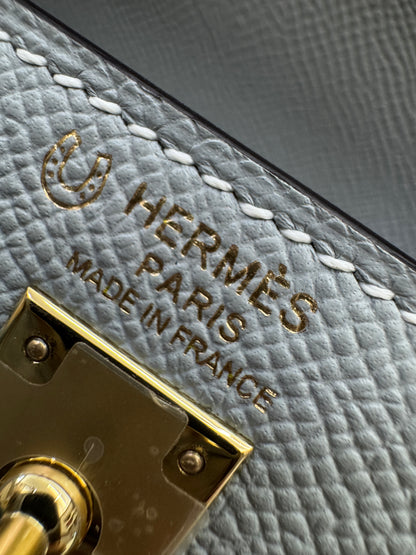HERMES Kelly 25 冰川藍拼奶昔白 Epsom 香檳金扣 8U Bleu Glacier/ 10 Craie PBHW