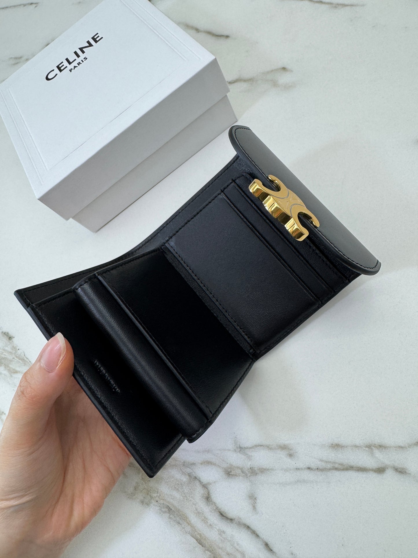 CELINE Wallet 凱旋門金扣Box皮