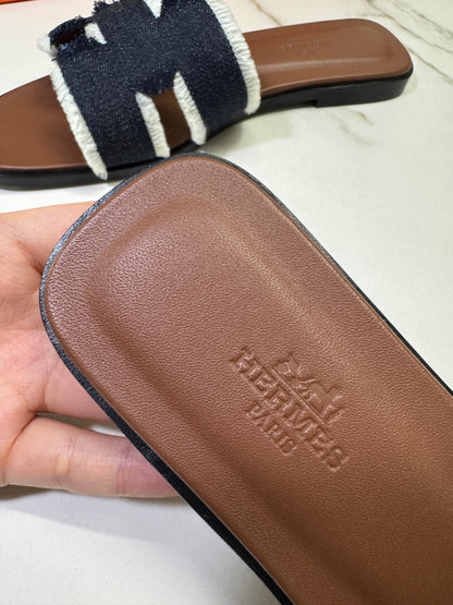 HERMES Oran 深藍牛仔拖鞋