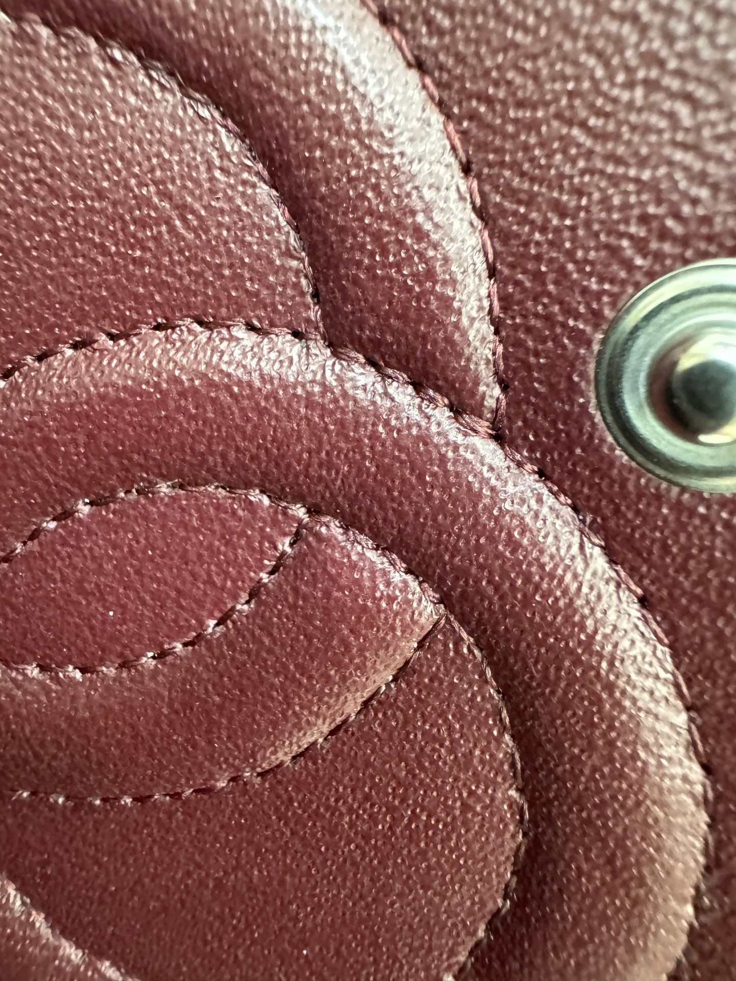 CHANEL CF25 Medium 黑銀牛
