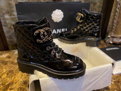 CHANEL 亮面皺牛皮 菱格馬丁靴 大logo
