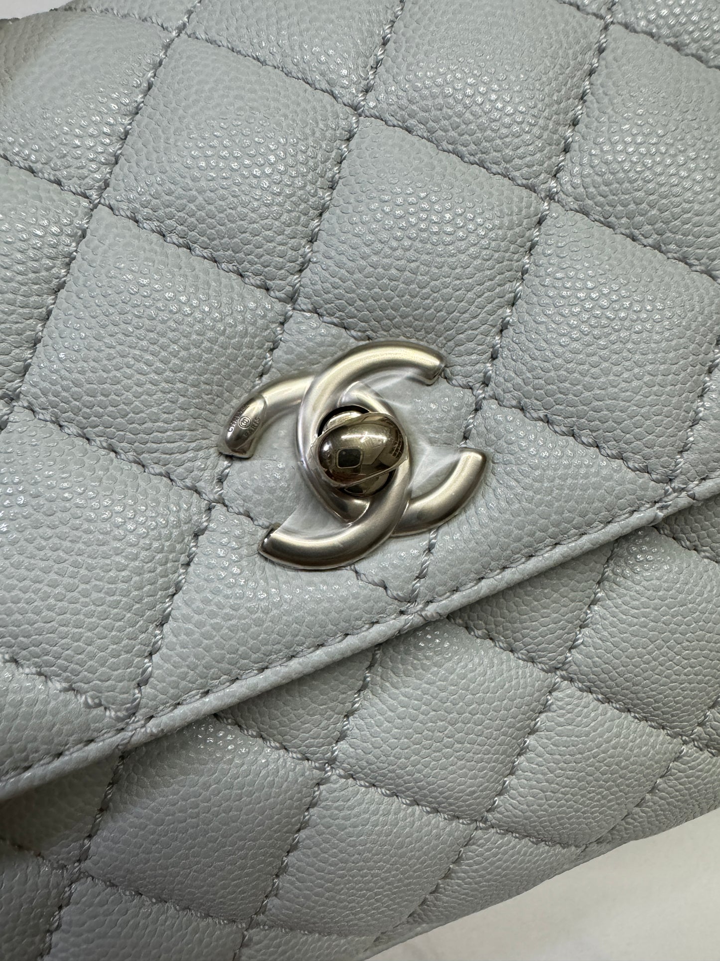 CHANEL Cocohandle 冰川藍 24P Small