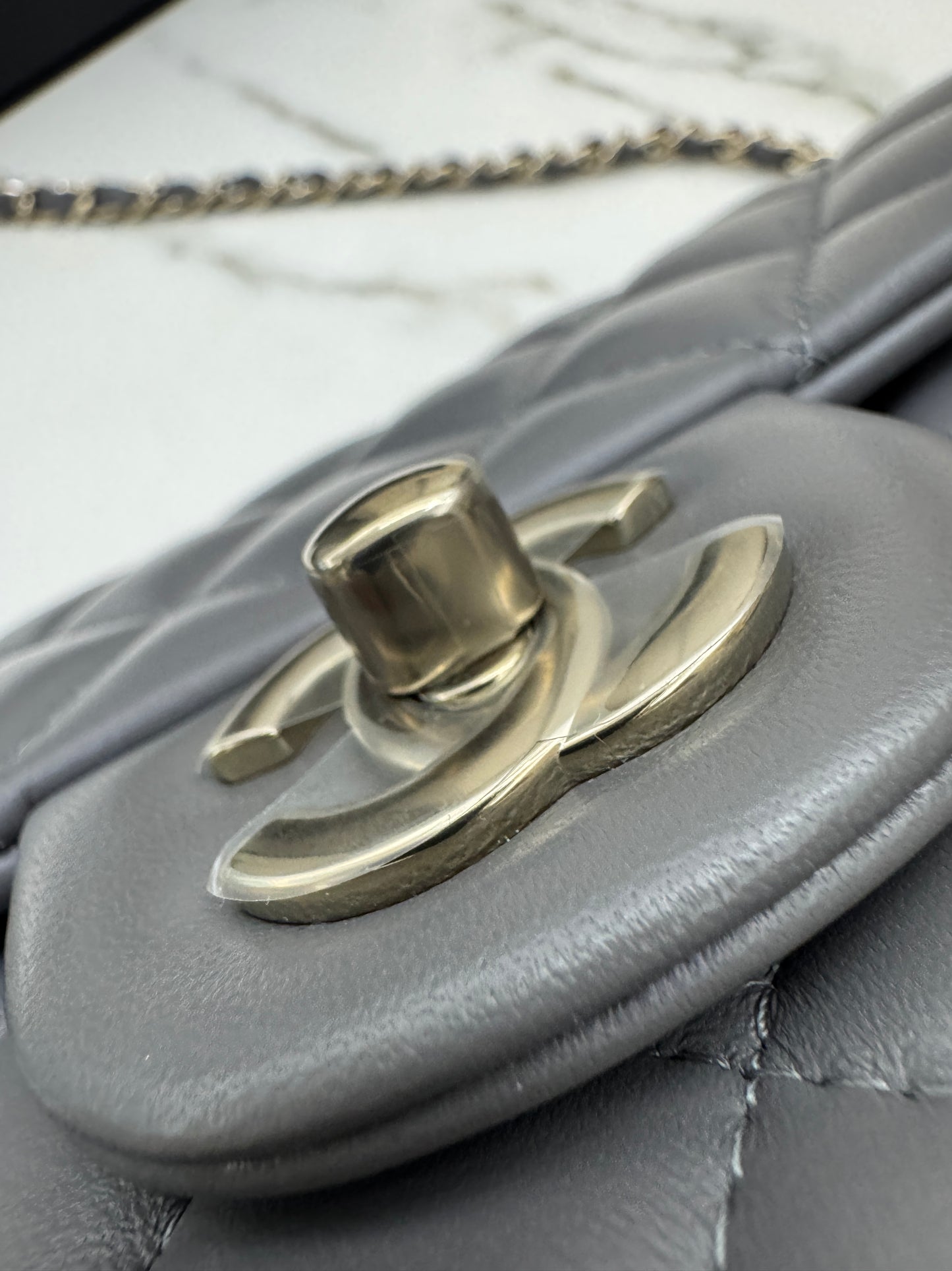 CHANEL Mini CF 深灰色羊皮淺金扣