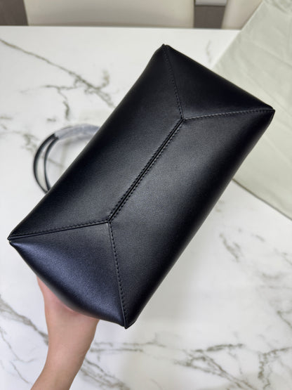 LOEWE Puzzle Fold 黑色 Medium