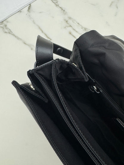 PRADA Cini 郵差包黑色 Medium