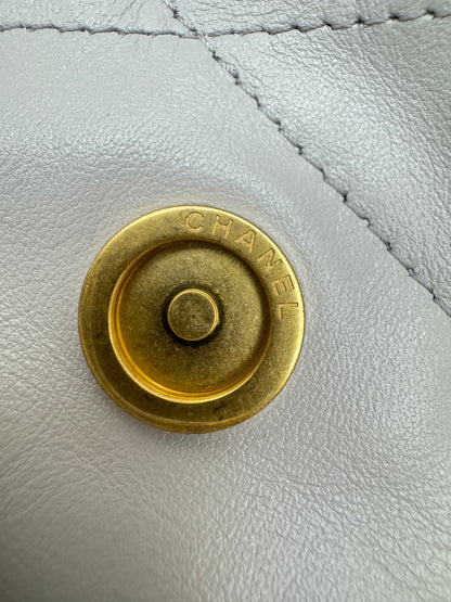 CHANEL 22Bag Small 25S淺灰色