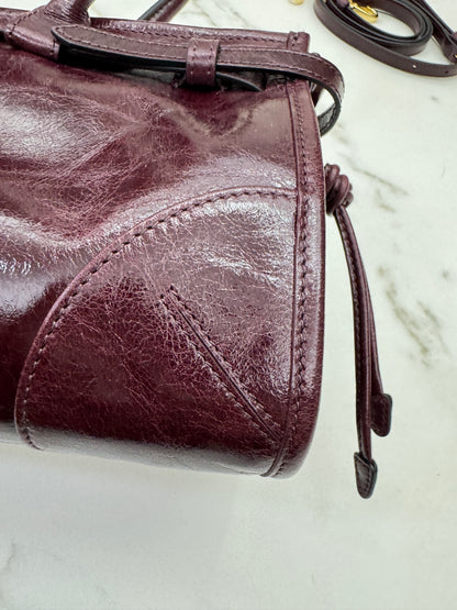 PRADA Bonnie Medium 酒紅油臘皮