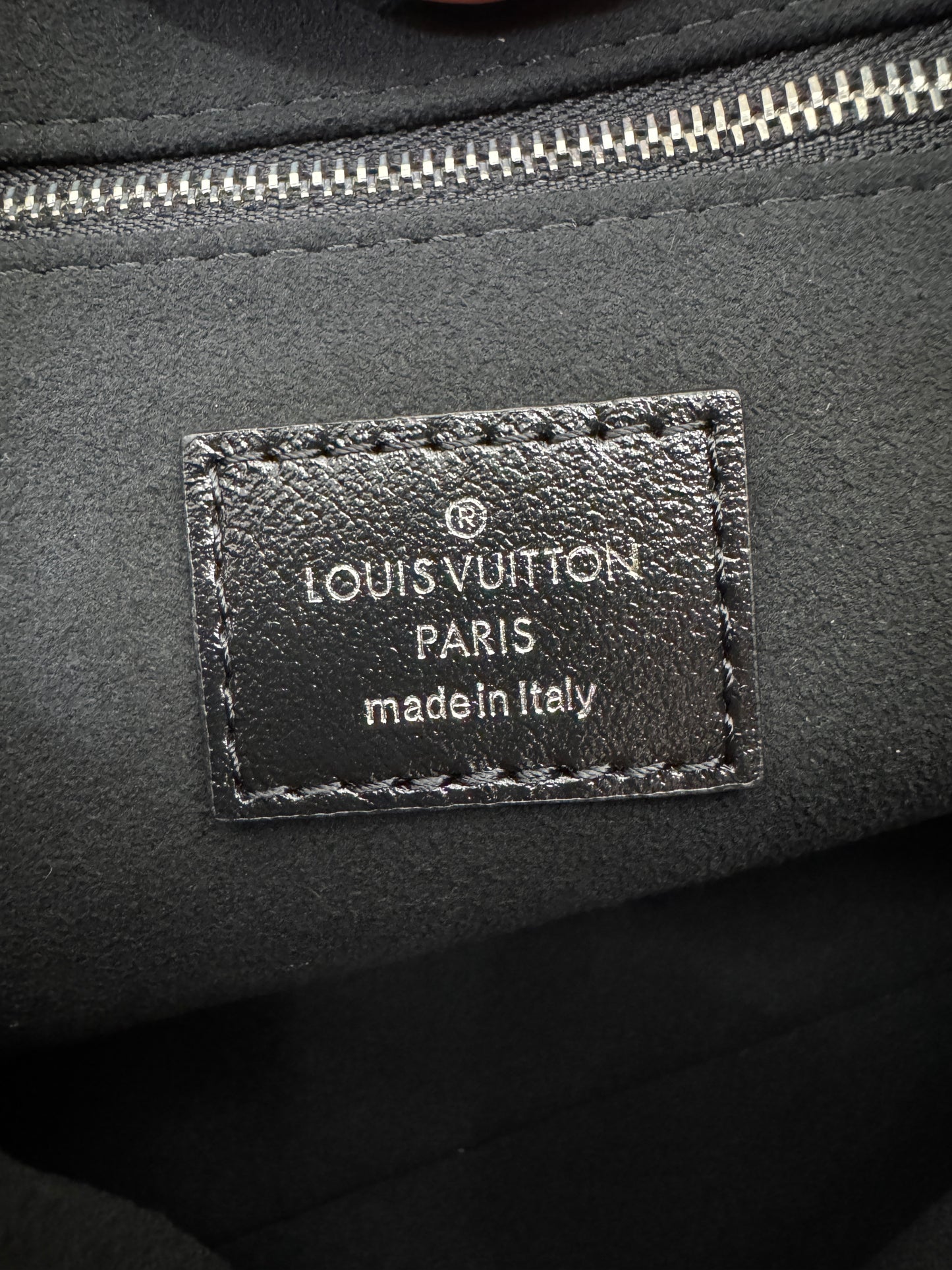 LV Carryall Cargo Vibe PM Black