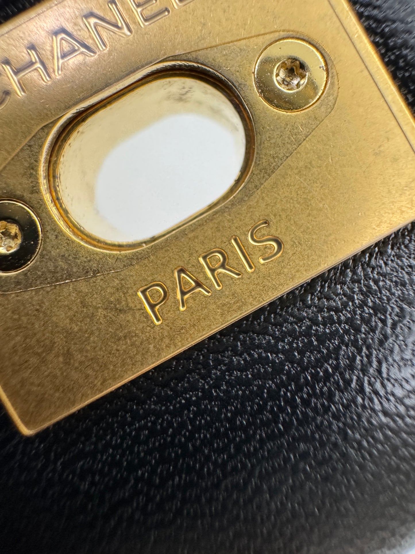 CHANEL 25P 愛心金球羊皮 黑色