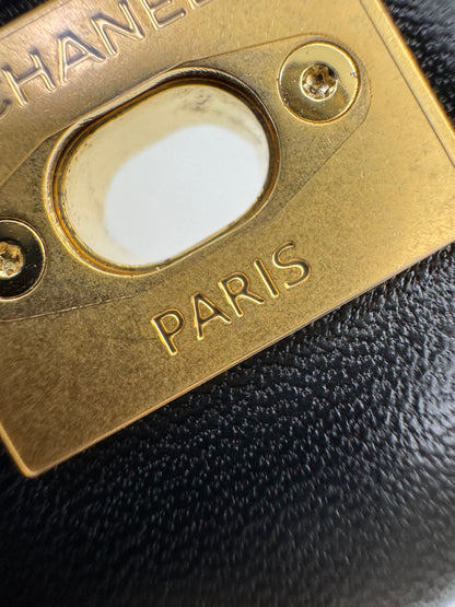 CHANEL 25P 愛心金球羊皮 黑色