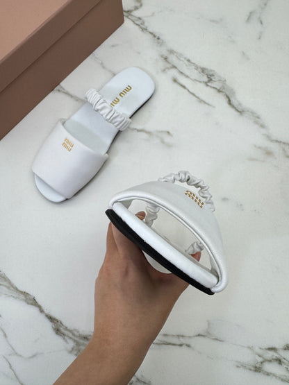 MIU MIU 兩穿魚嘴涼鞋 白色