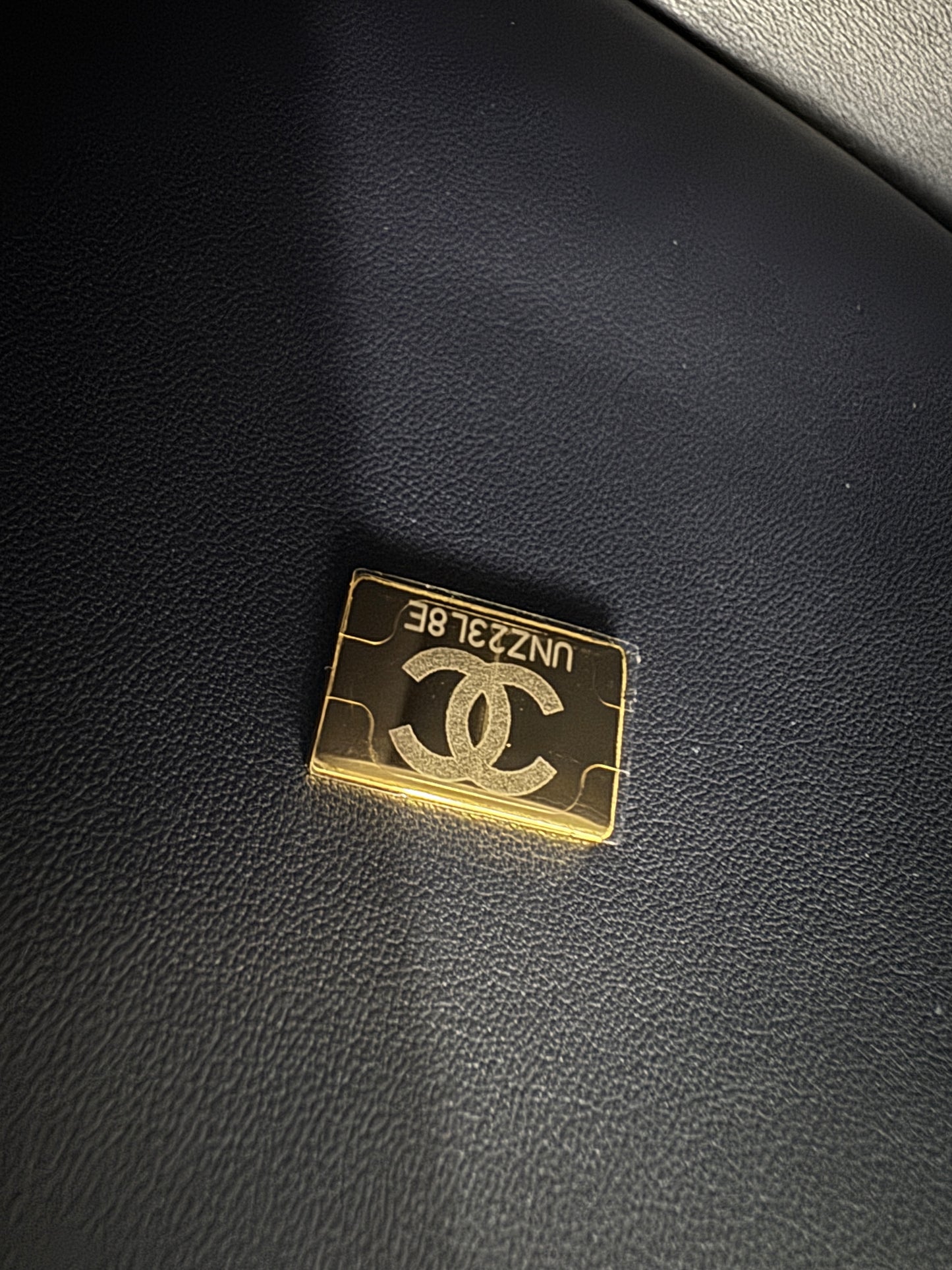 CHANEL 26P深藍牛仔 CF25 Medium
