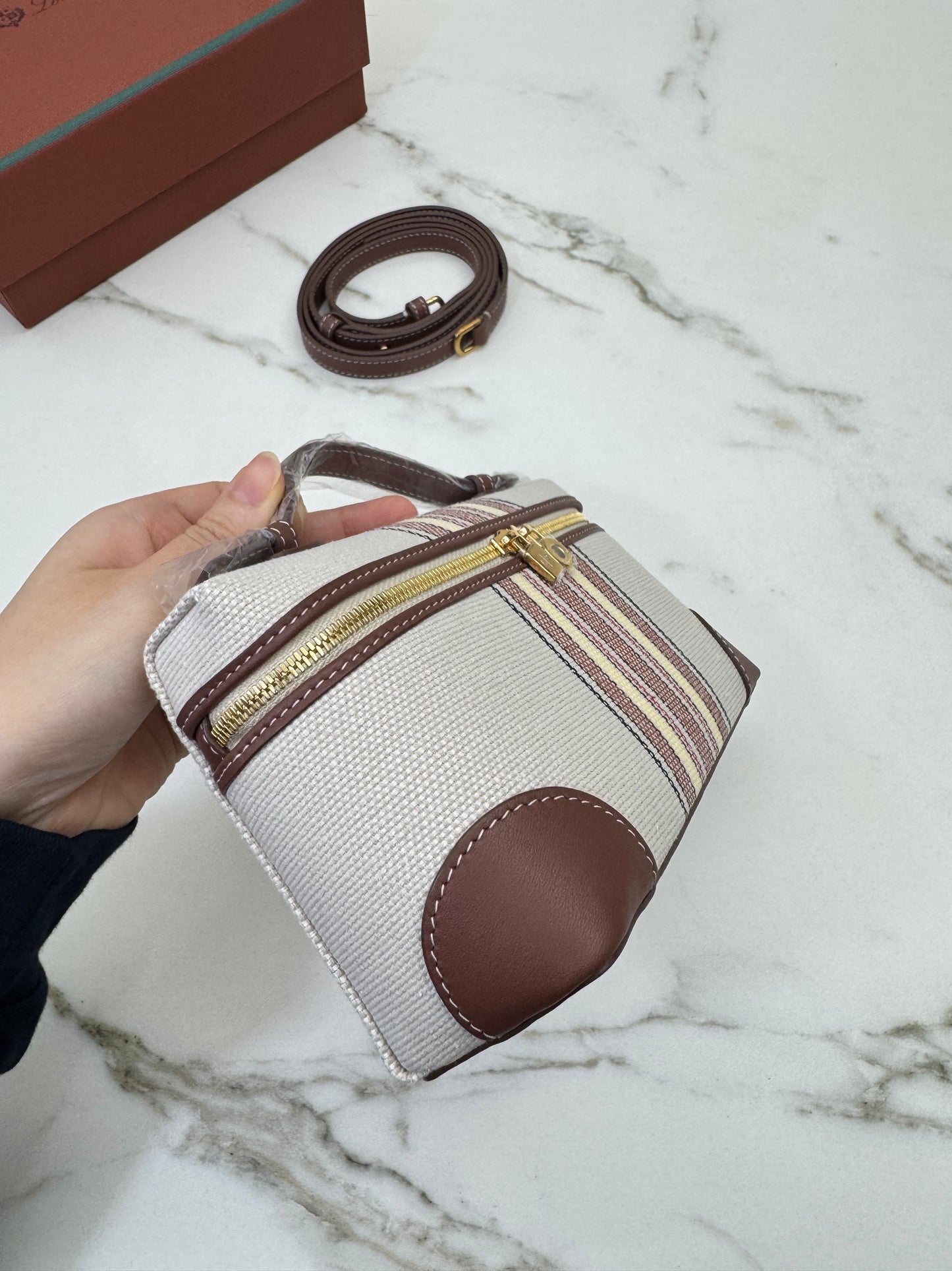 LORO PIANA Extra Pocket 19 帆布