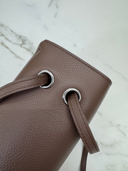 CHANEL 26S Maxi Flap Small 32cm 淺棕色