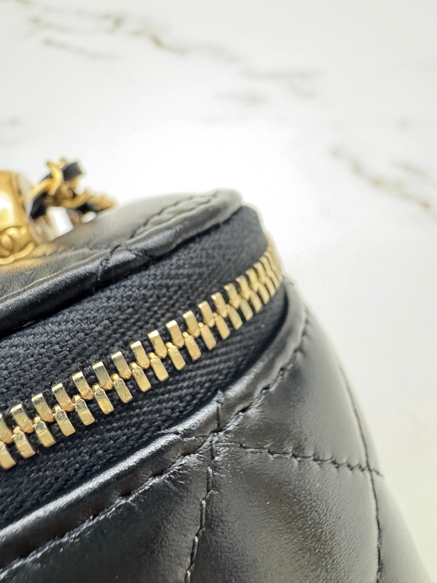 CHANEL 25S 雙金珠長盒子 Vanity