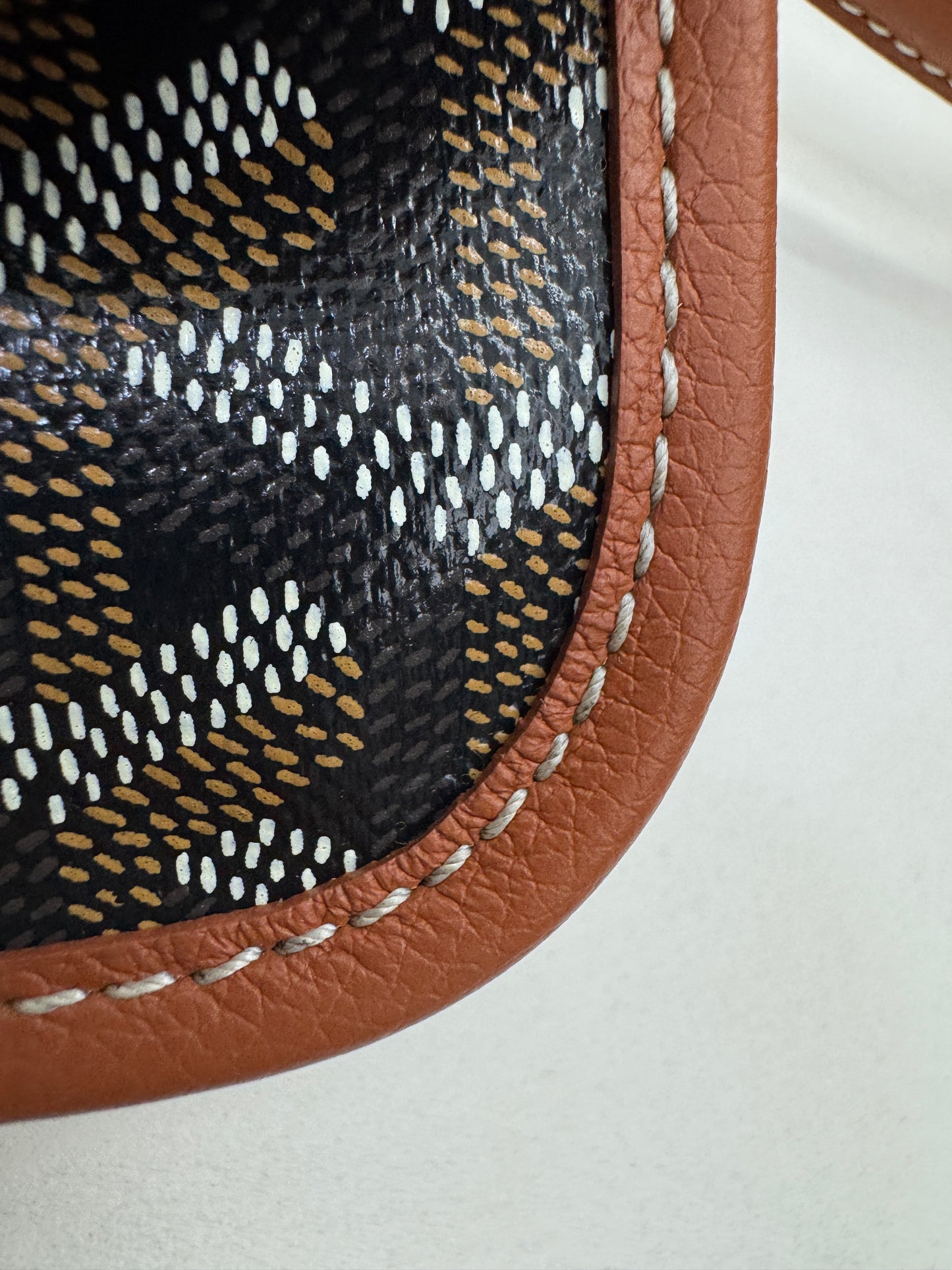 GOYARD Mini Hobo 焦糖棕