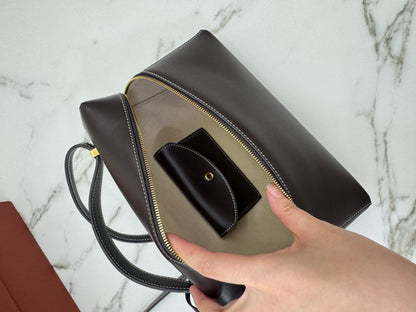 LORO PIANA Extra Bag 27 Dark Chocolate
