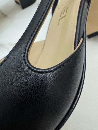 CHANEL Slingback 黑色羊皮