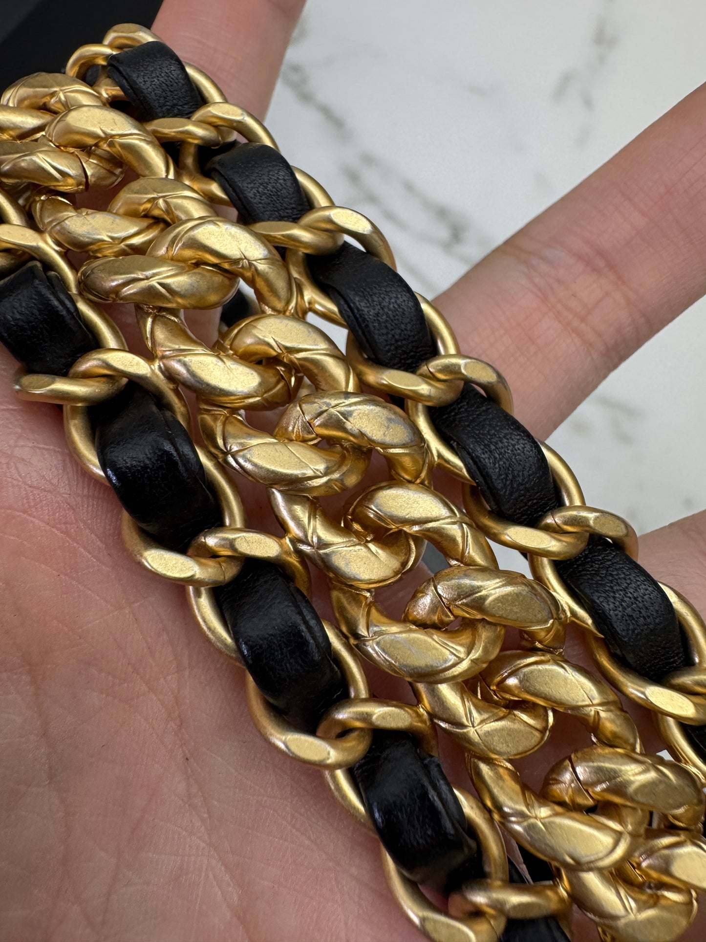 CHANEL 25P Hobo Small