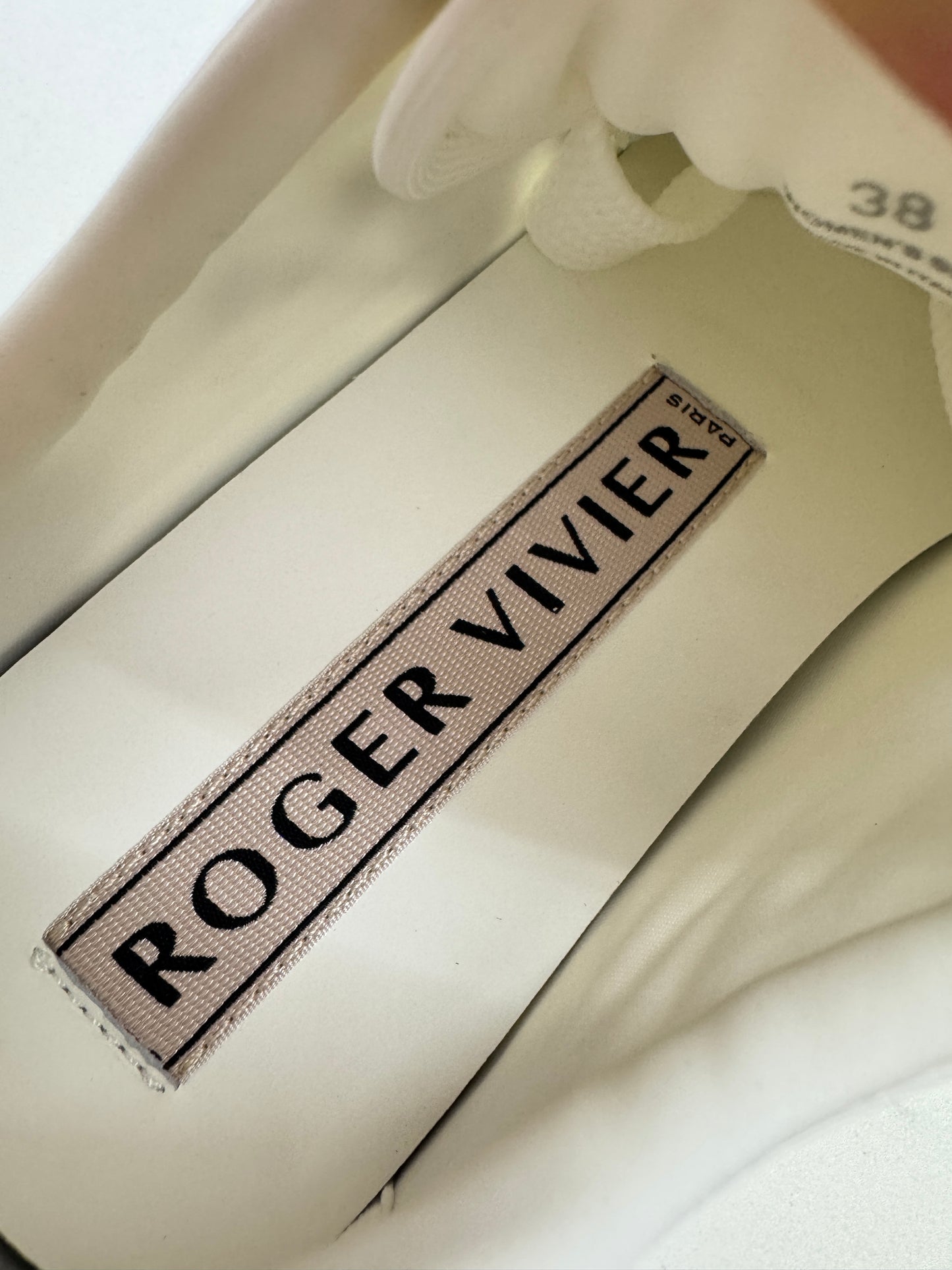 RV Vic Low Sneakers White