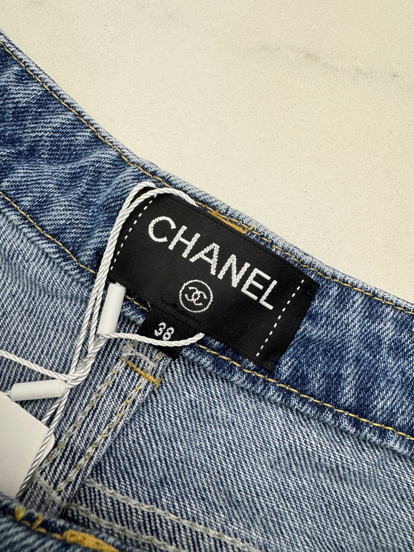 CHANEL 25M Coco Beach 牛仔短褲