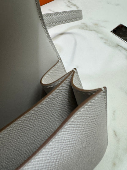 HERMES Mini Constance 奶灰色銀扣 Epsom M4 Gris Pale PHW