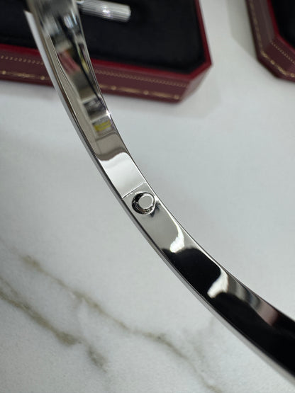 CARTIER Love Bracelet Medium