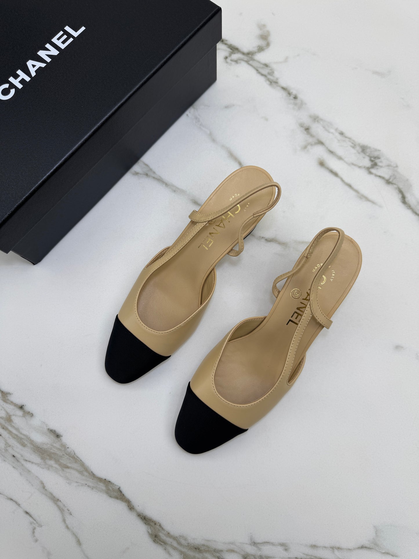 CHANEL Slingback 6.5cm 杏拼黑