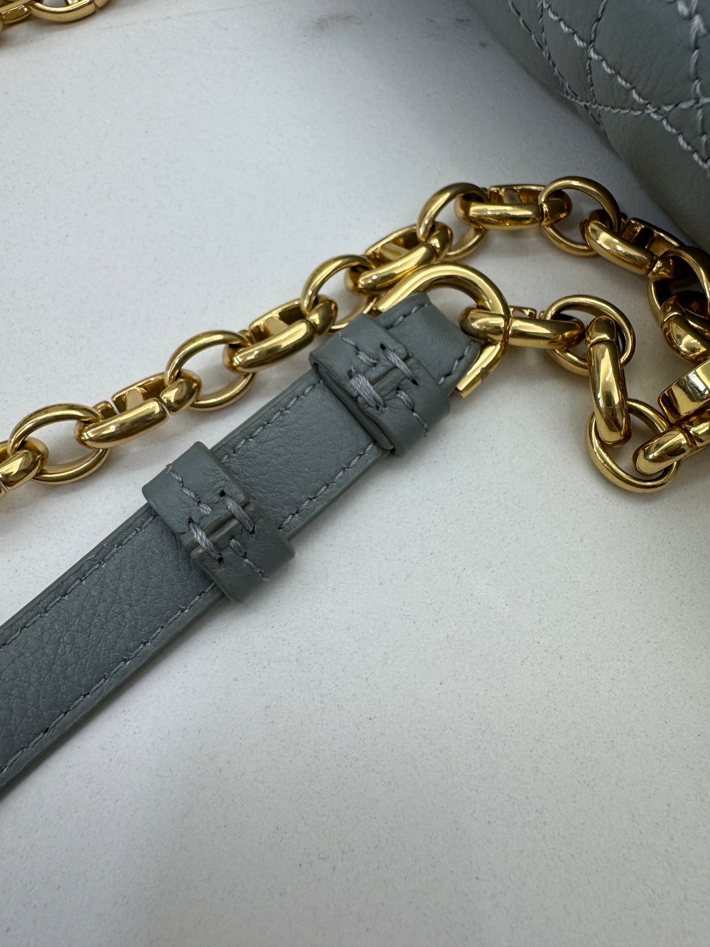 DIOR Caro Small 石灰色