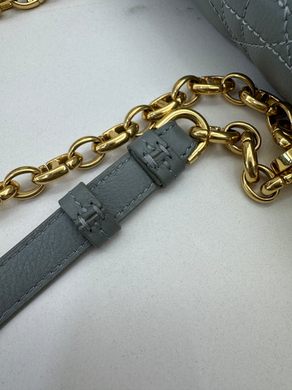 DIOR Caro Small 石灰色