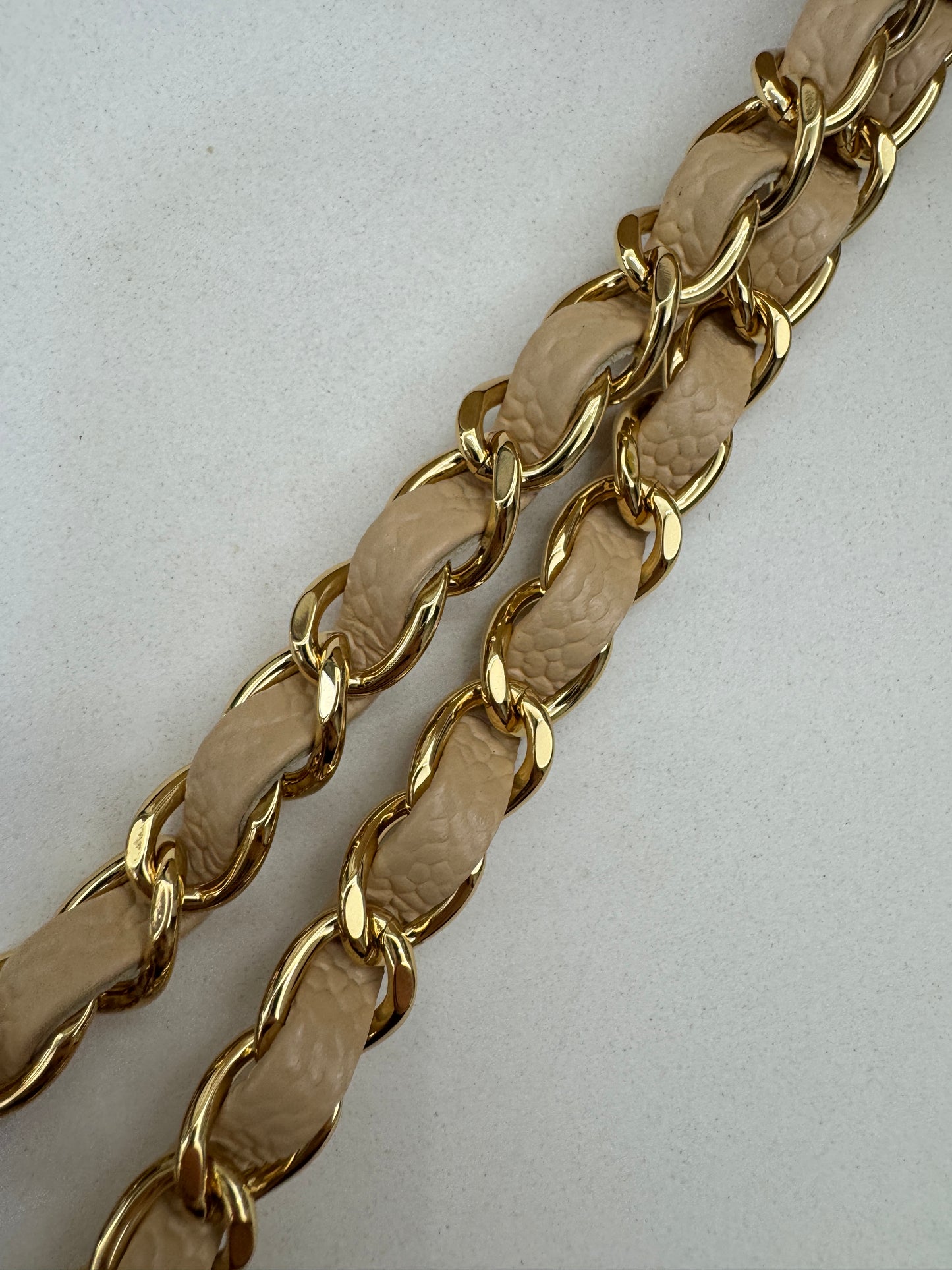 CHANEL CF23 Small 米杏色牛皮金扣 Beige Caviar Calfskin GHW