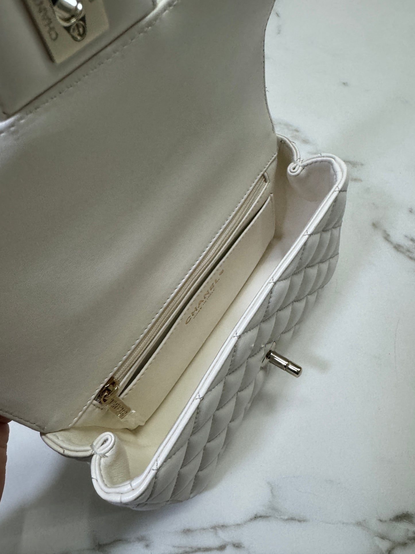 CHANEL 23A水鑽手柄 Mini CF Handle 白色