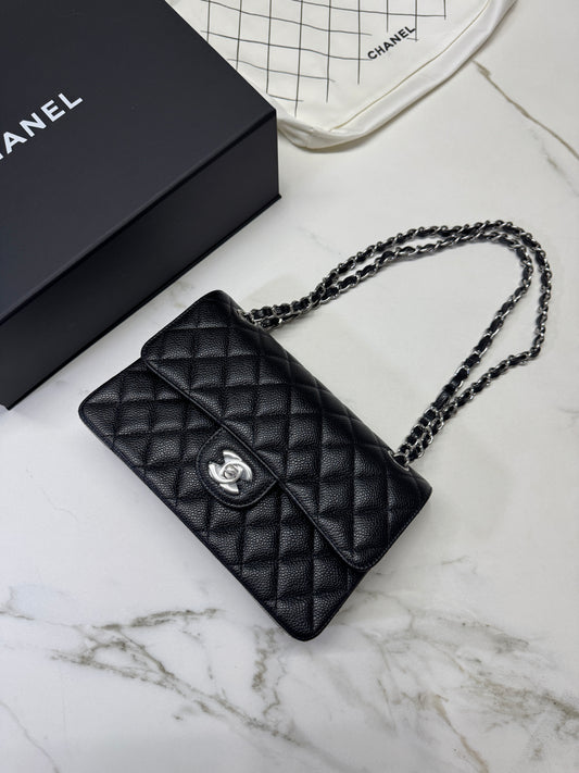 CHANEL CF23 Small 黑銀牛 Caviar