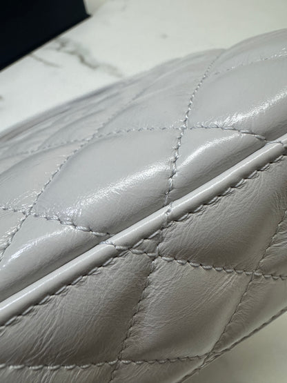 CHANEL 25C Kelly 奶灰色 Incas亮面小牛皮