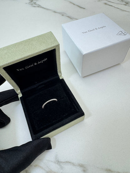 VCA Perlee Ring