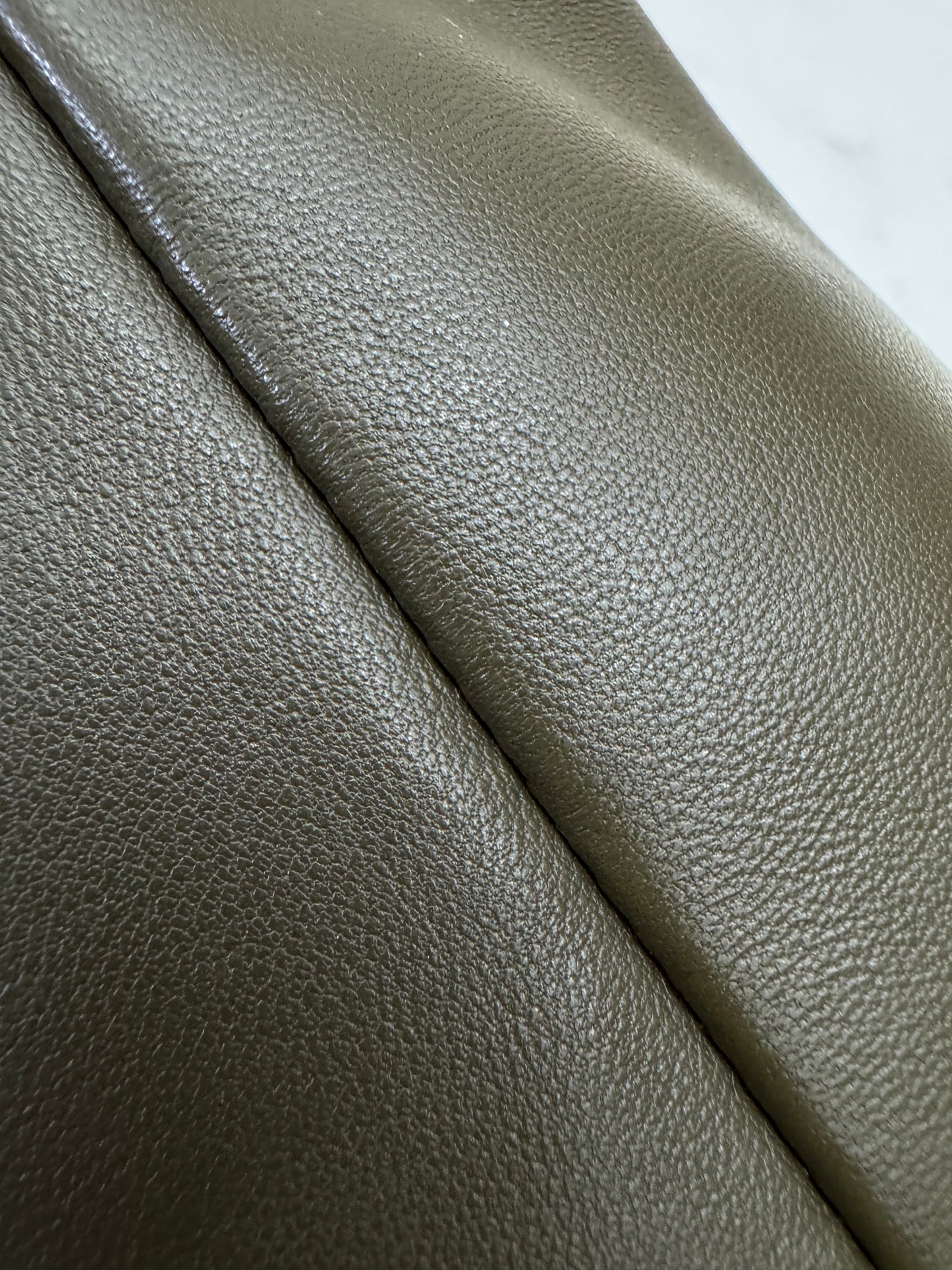 LOEWE Flamenco Purse Medium 卡其綠