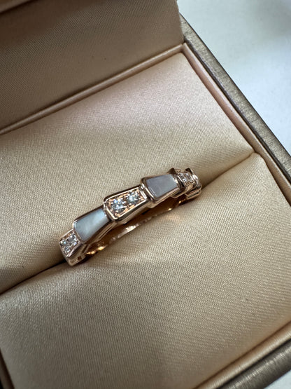 BVLGARI Serpenti 18K玫瑰金 貝母 鑽石戒指【真金真鑽】