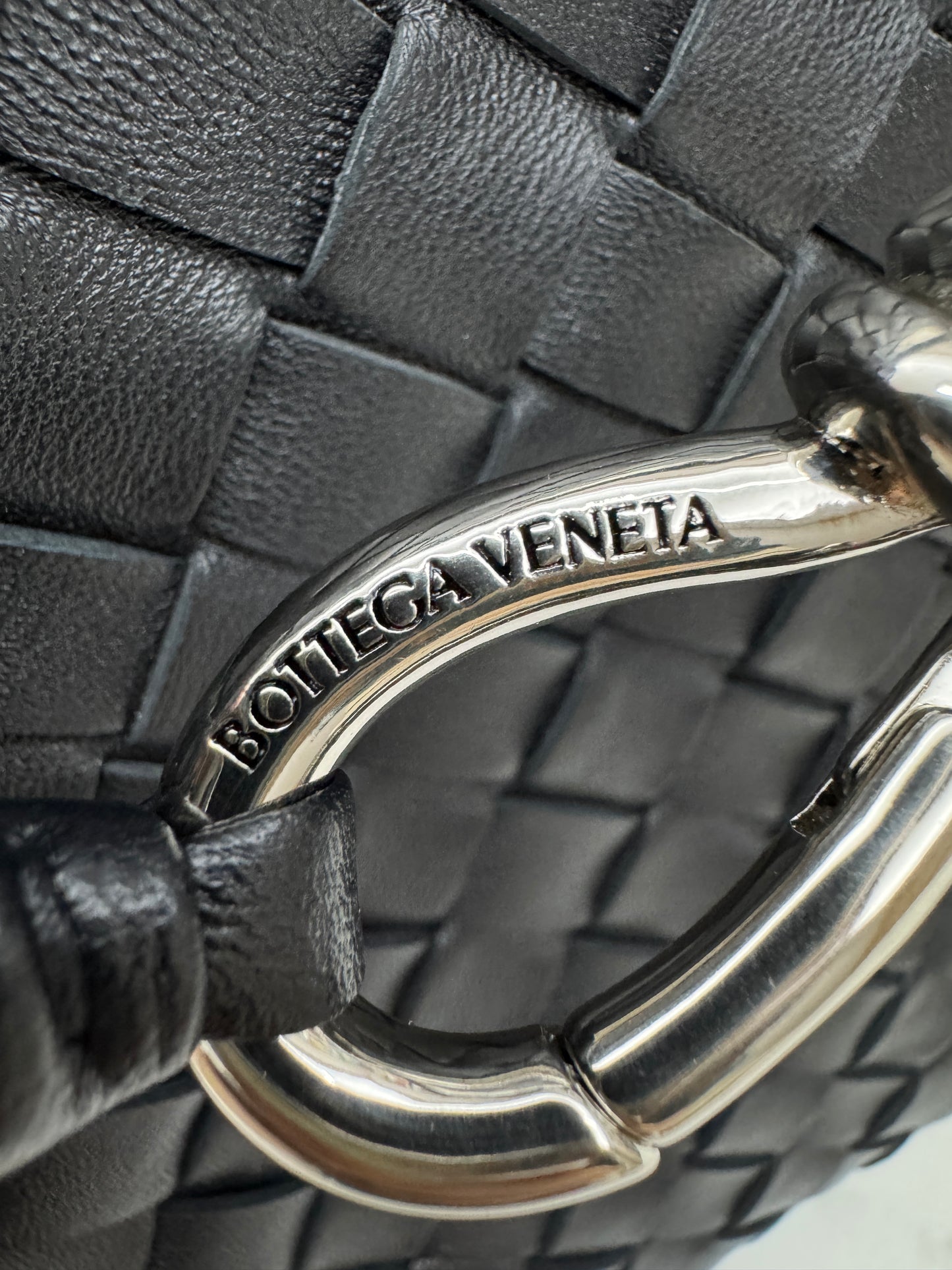 BV Andiamo Medium 黑銀