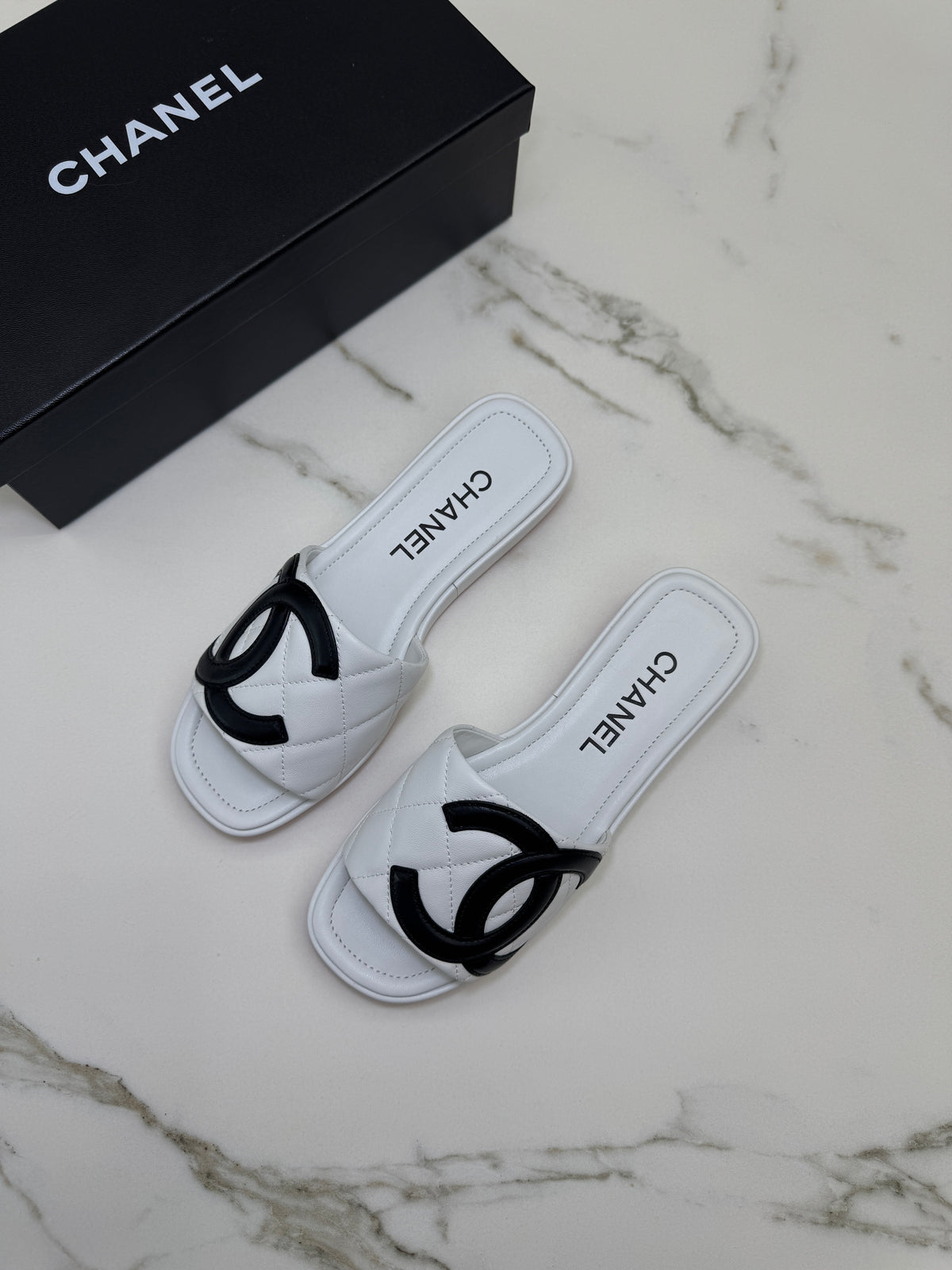 CHANEL 中古康鵬拖鞋