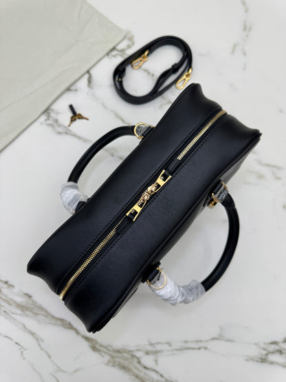 LOEWE Amazona 28 黑色