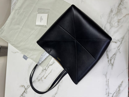 LOEWE Puzzle Fold 黑色 Medium