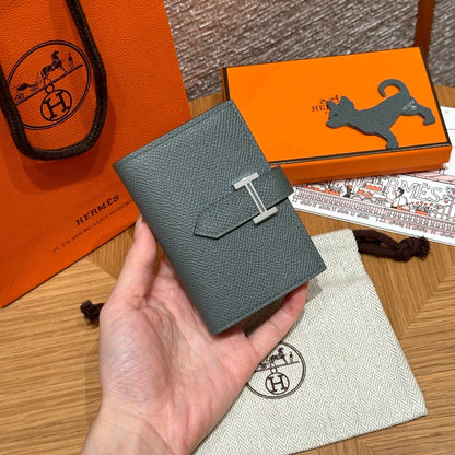 HERMES Bearn mini 卡包 杏仁綠 銀扣 epsom