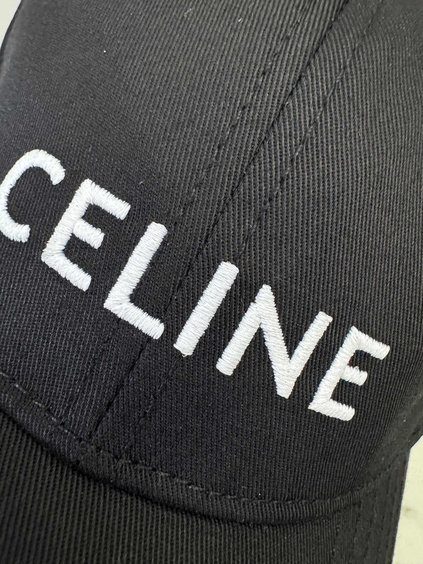 CELINE 字母鴨舌帽