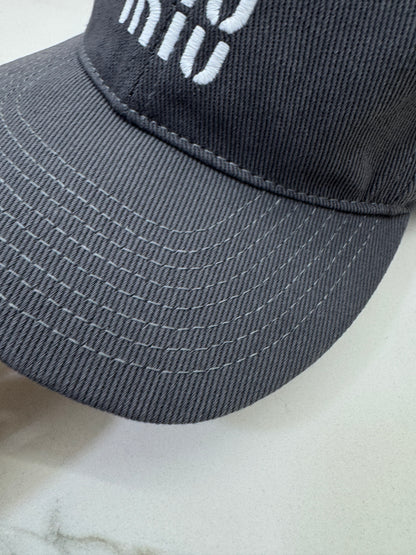 MIU MIU 深灰色 索繩鴨舌帽